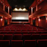 كيف تكون الرحلة إلى صالات السينما صحية؟
