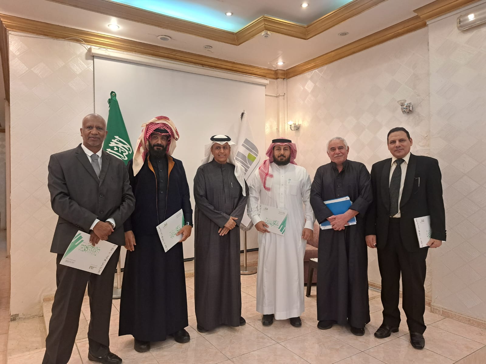 بمشاركة شعراء عرب : أدبي الطائف يحتفي باليوم العالمي للغة العربية