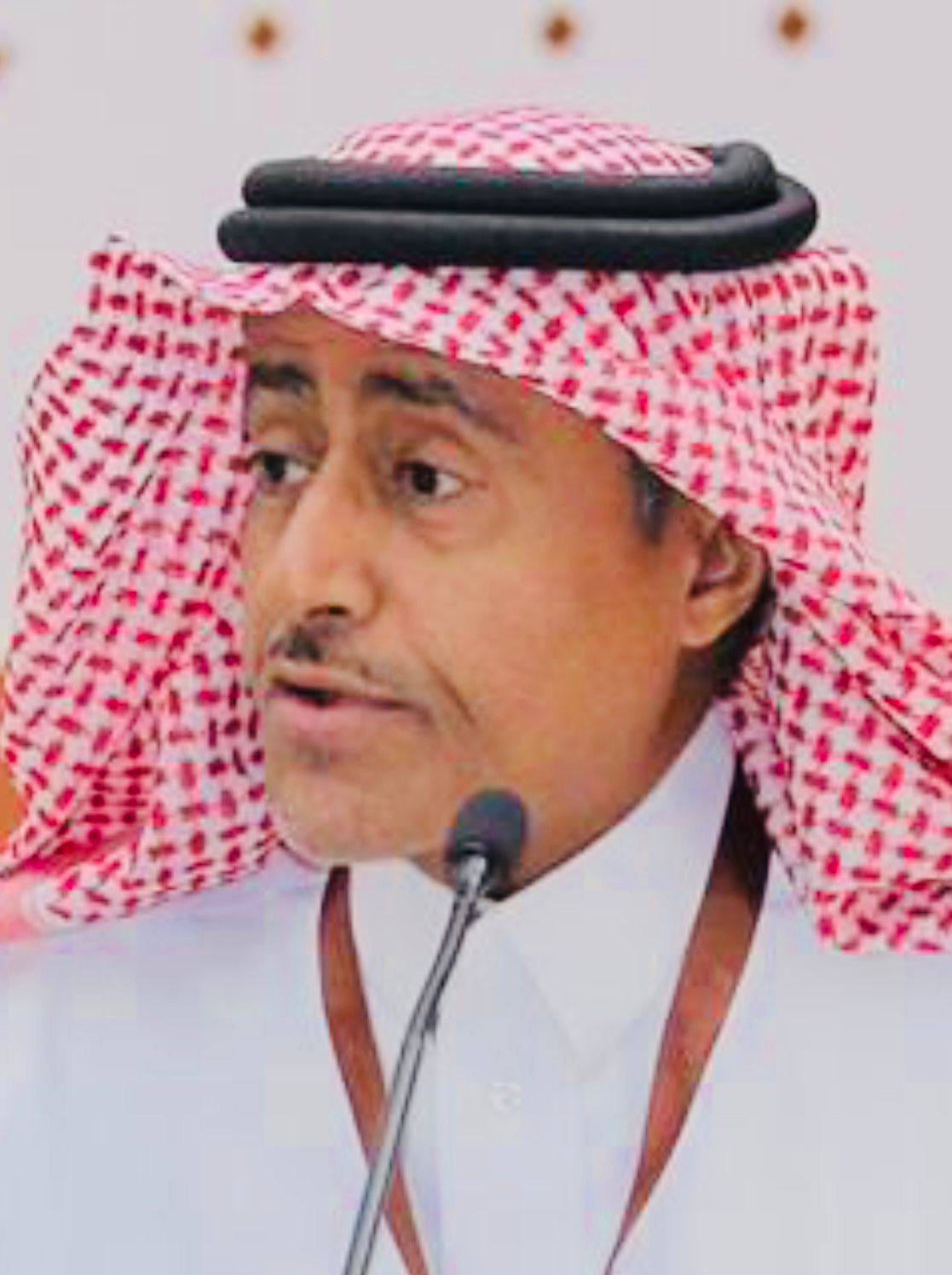 الدكتور عبدالله الرشيد: الاحتفاء المتكرر بيوم اللغة العربية.. مجرد ضجيج يعقبه العقوق