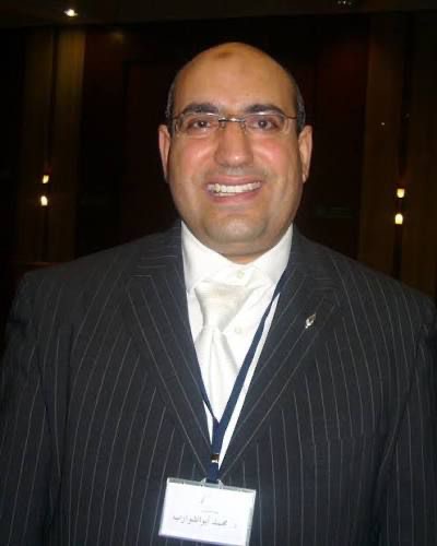 د. محمد أبو شوارب: النقاد تلاميذ الشعراء وأقل منهم ثقافةً ووعيًا