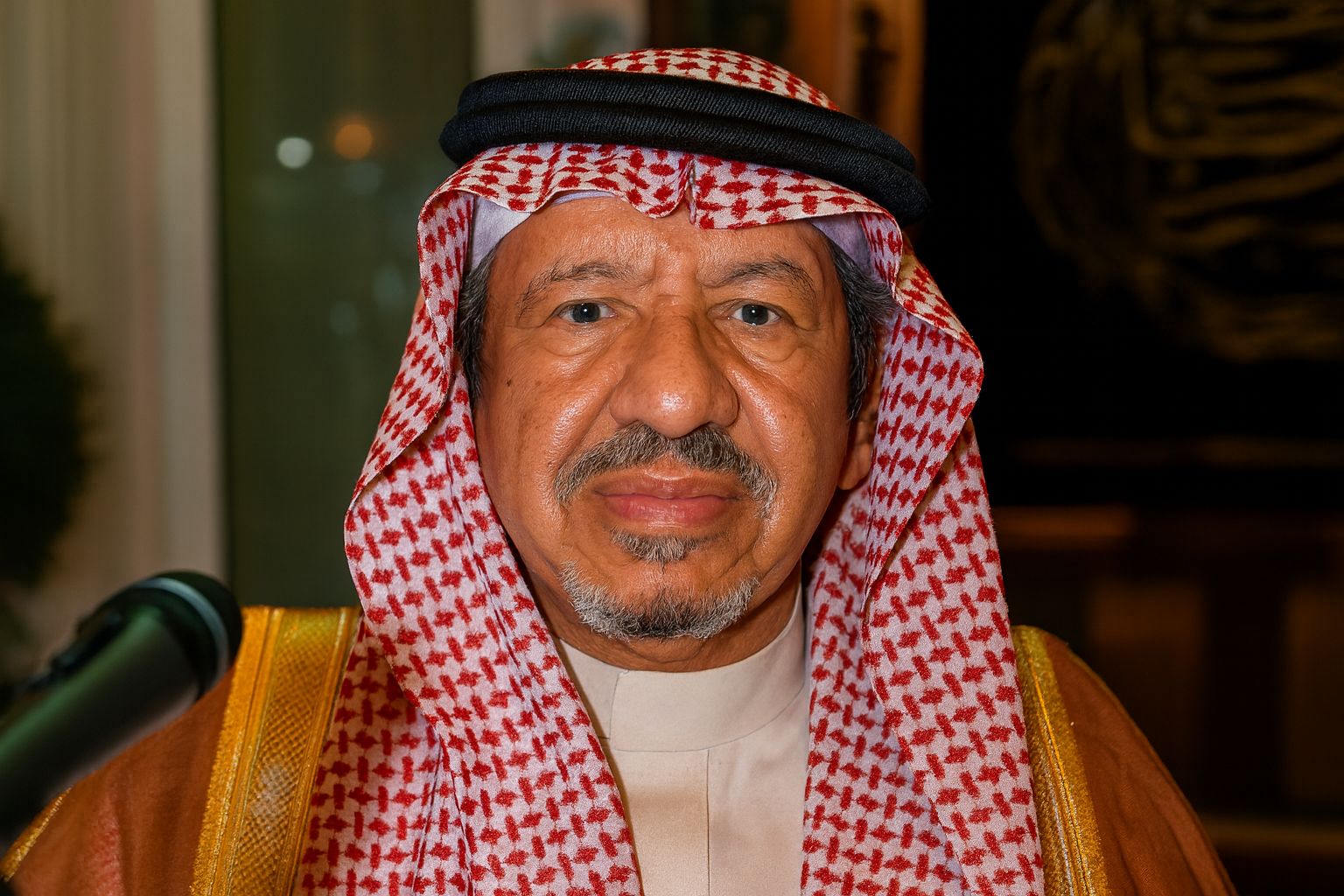 الدكتور محمد الربيع: الثقافة بريئة من التفاهات، والمثقف ناقد اجتماعي لا يجامل.