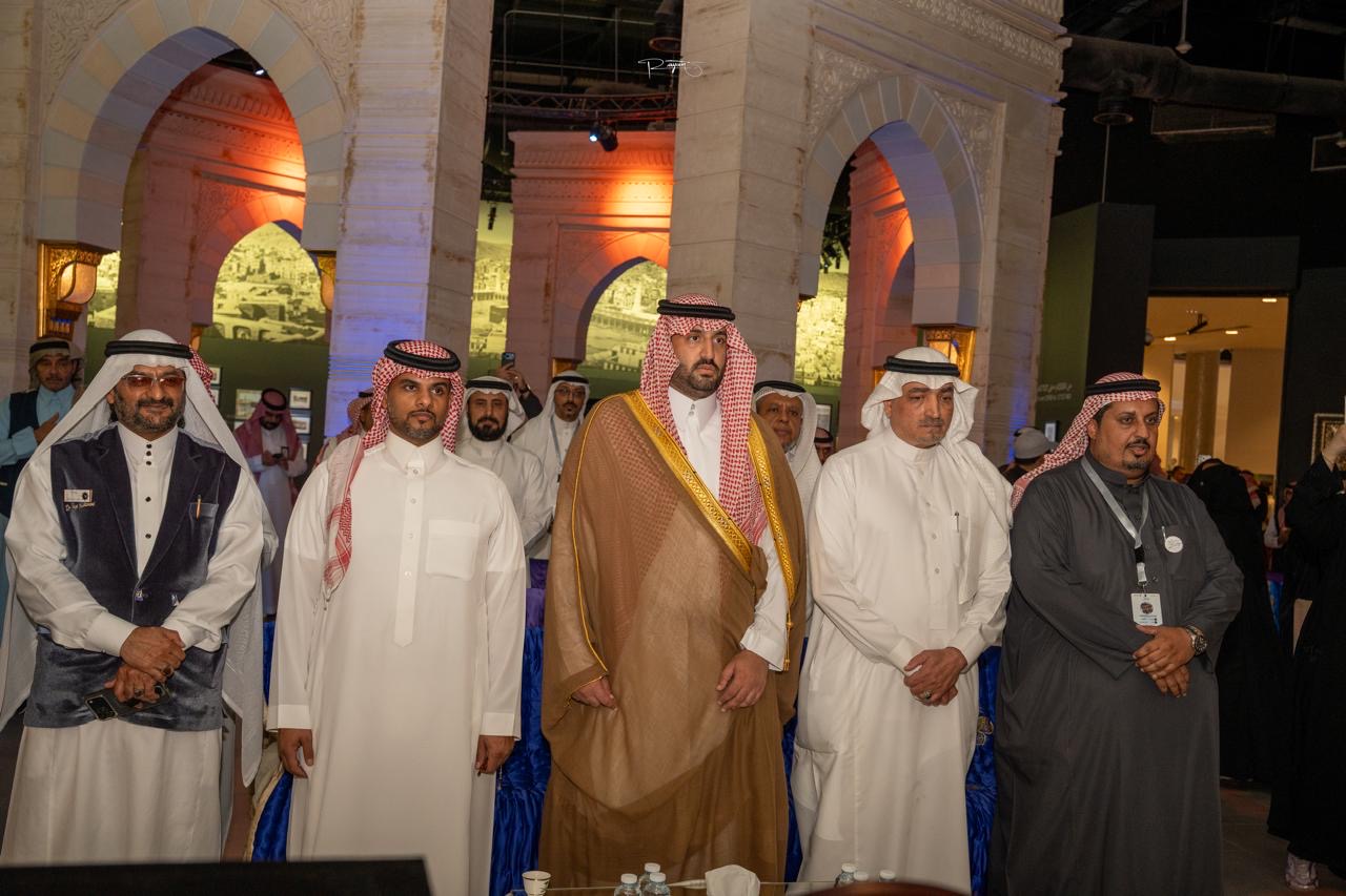 الأمير عبدالعزيز بن فيصل يدشن معرض “جدة حاضرها امتداد لماضيها “